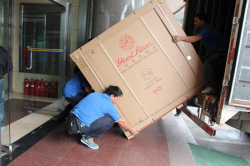 修水钢琴贵重工艺品无忧运